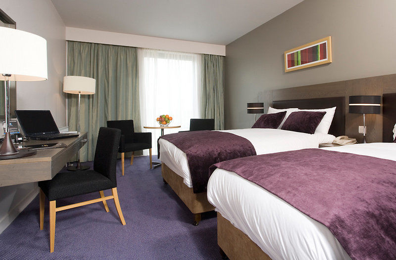 Maldron Hotel Parnell Square Dublín Habitación foto
